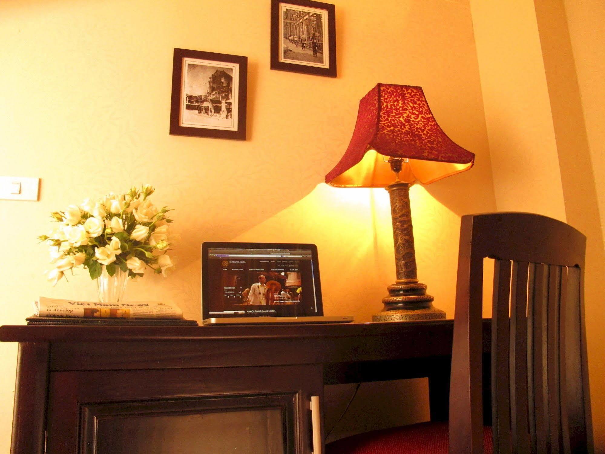 Hanoi Finnegans Hotel Екстер'єр фото
